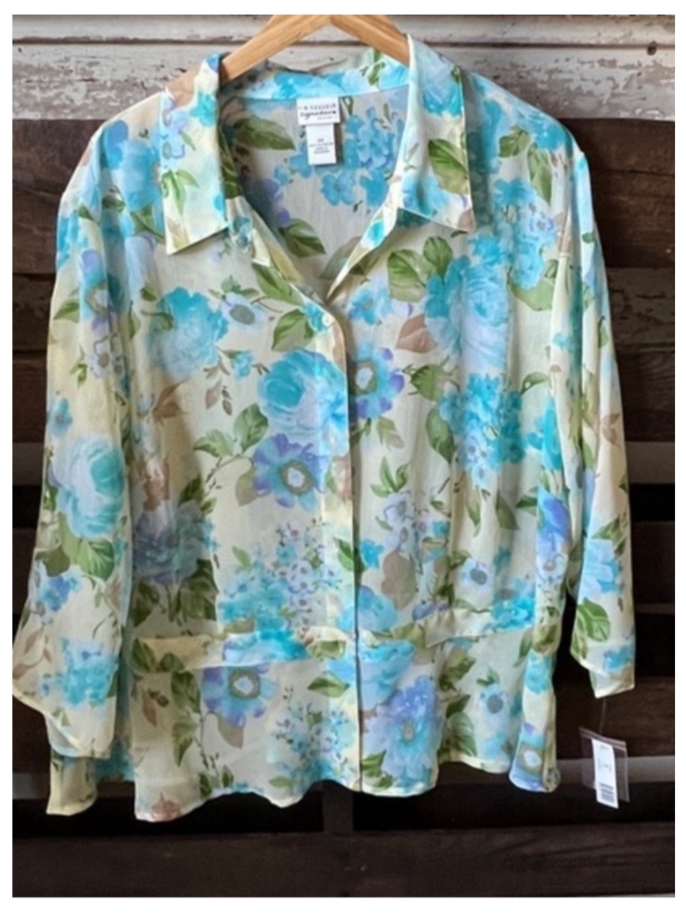 NWT KIM ROGERS Plus Button-Up Blouse with 3/4 Sleeves in Blue Floral Print 3X
